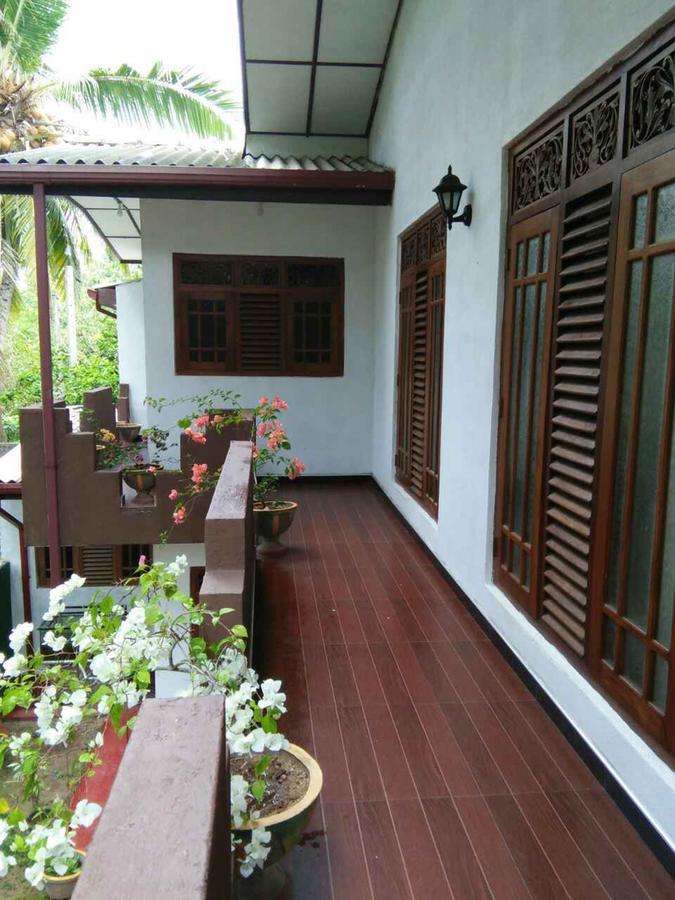 Windy Garden Bed & Breakfast Galle Exterior photo